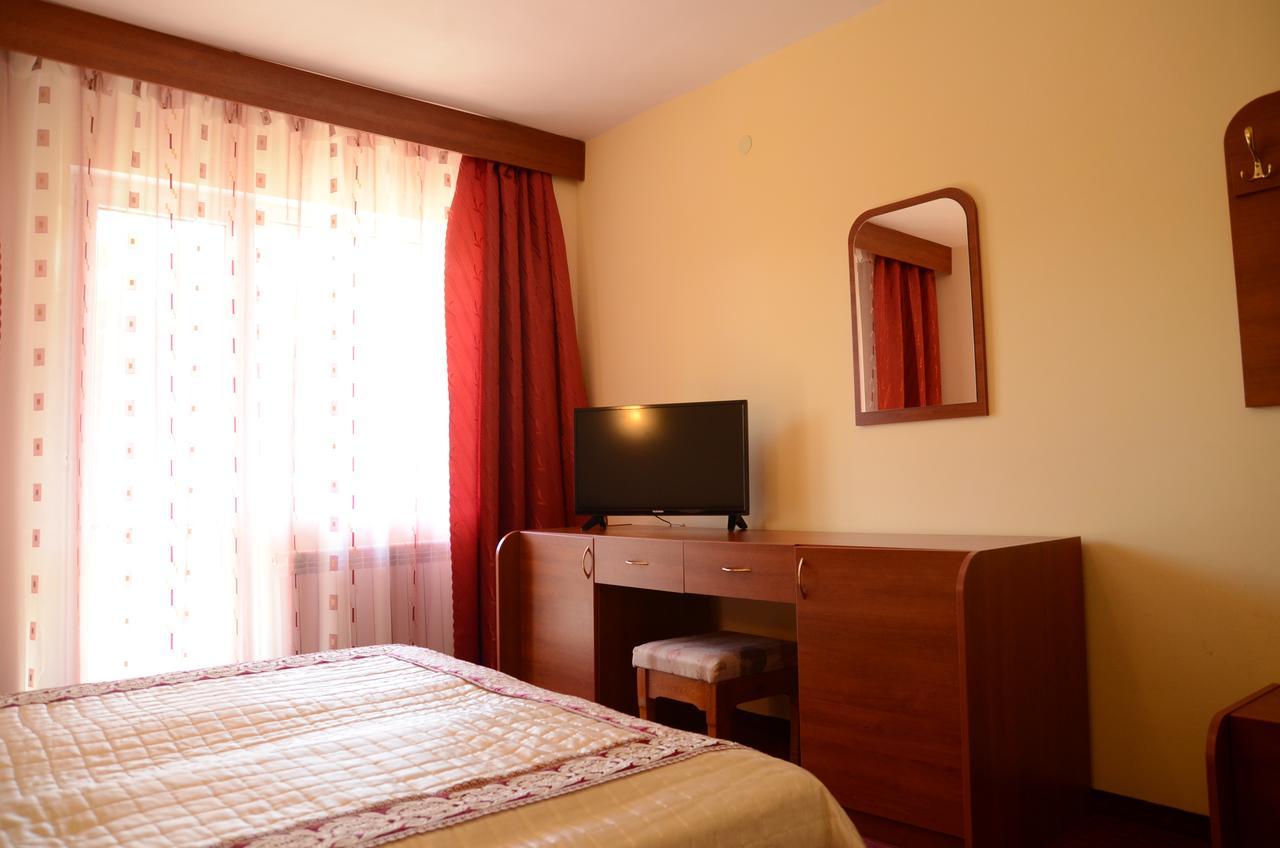 Park Hotel Ribaritsa Bagian luar foto