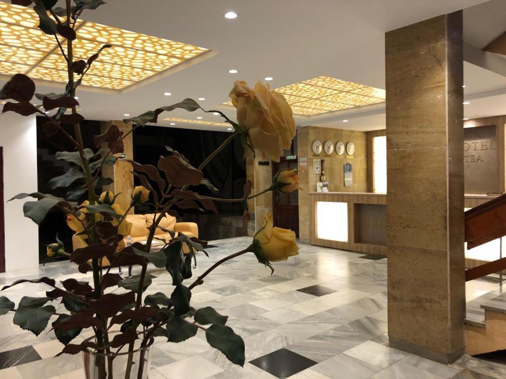 Park Hotel Ribaritsa Bagian luar foto